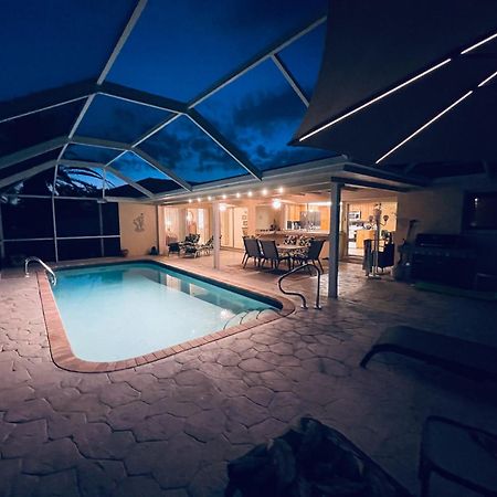 Villa Catalina Isles - Holidays In Paradise Cape Coral Bagian luar foto