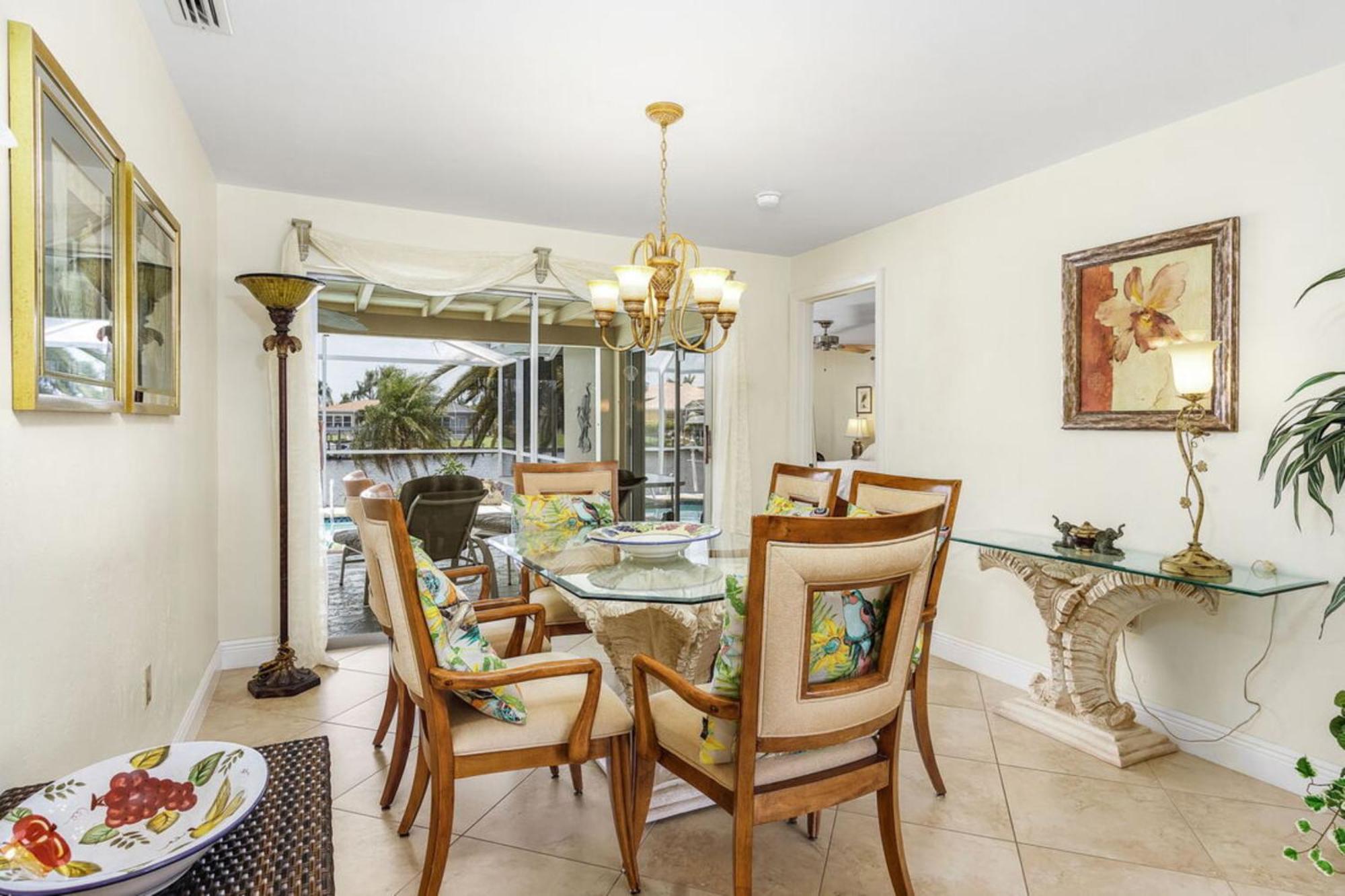 Villa Catalina Isles - Holidays In Paradise Cape Coral Bagian luar foto