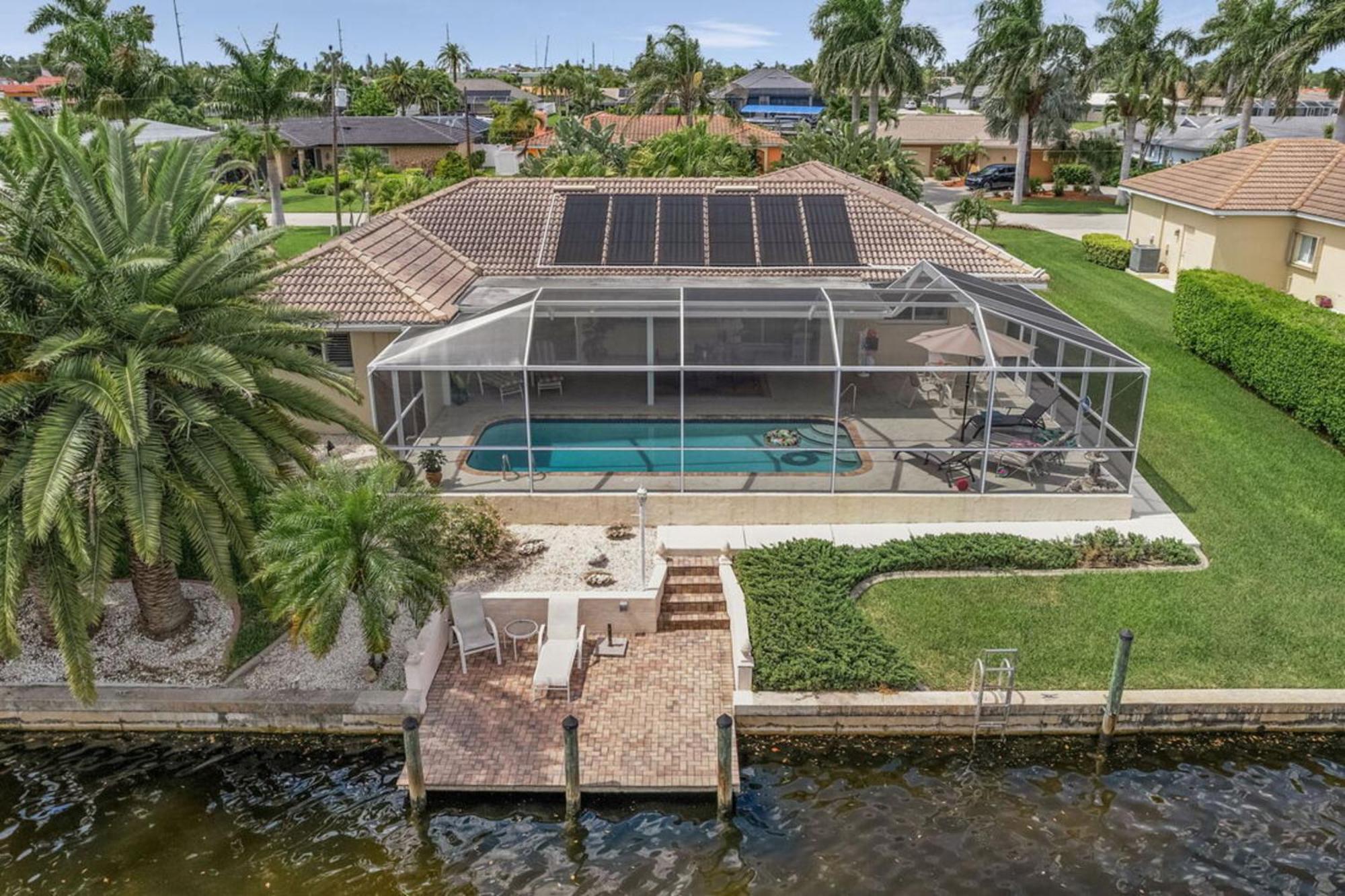 Villa Catalina Isles - Holidays In Paradise Cape Coral Bagian luar foto