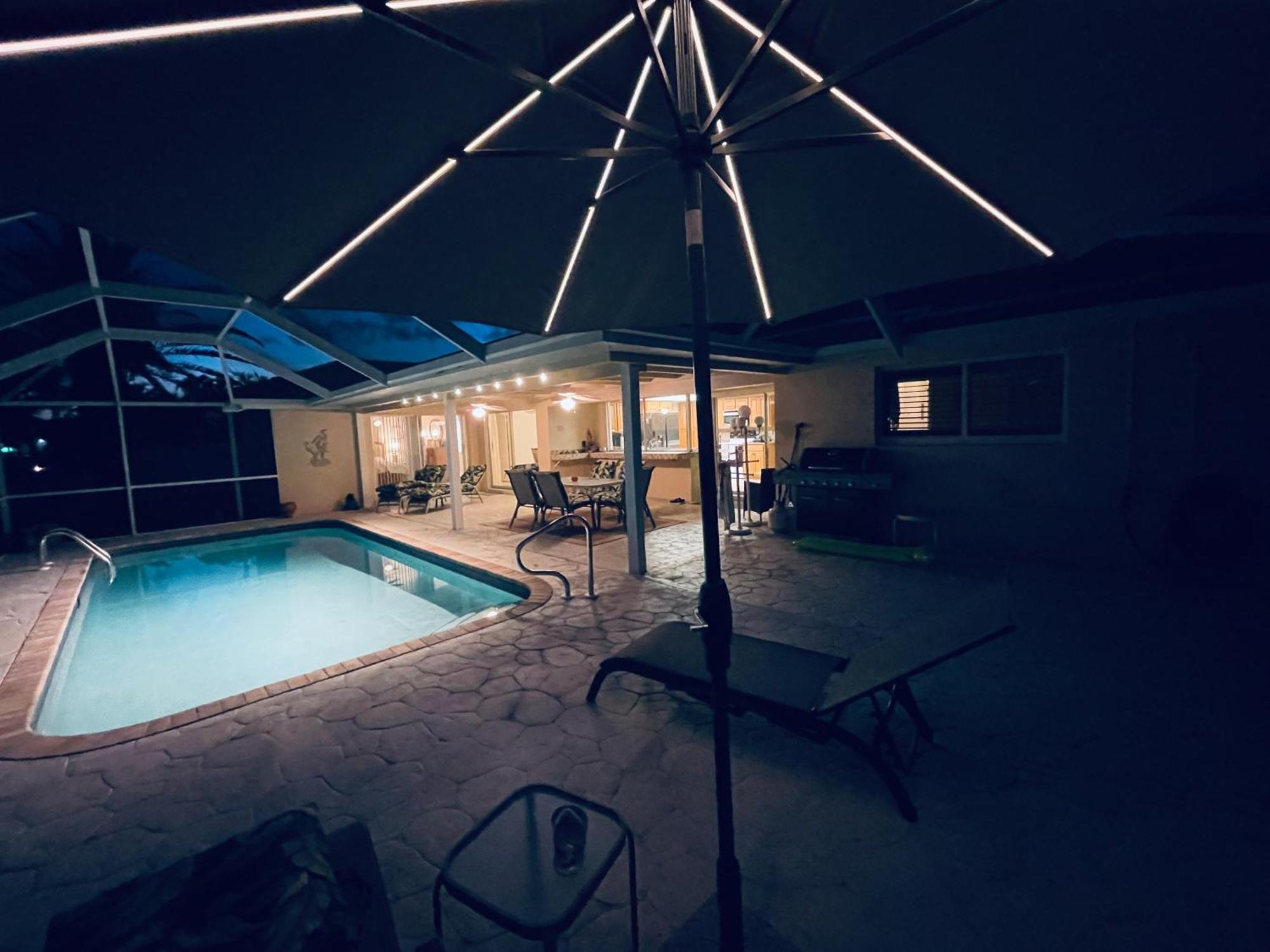 Villa Catalina Isles - Holidays In Paradise Cape Coral Bagian luar foto