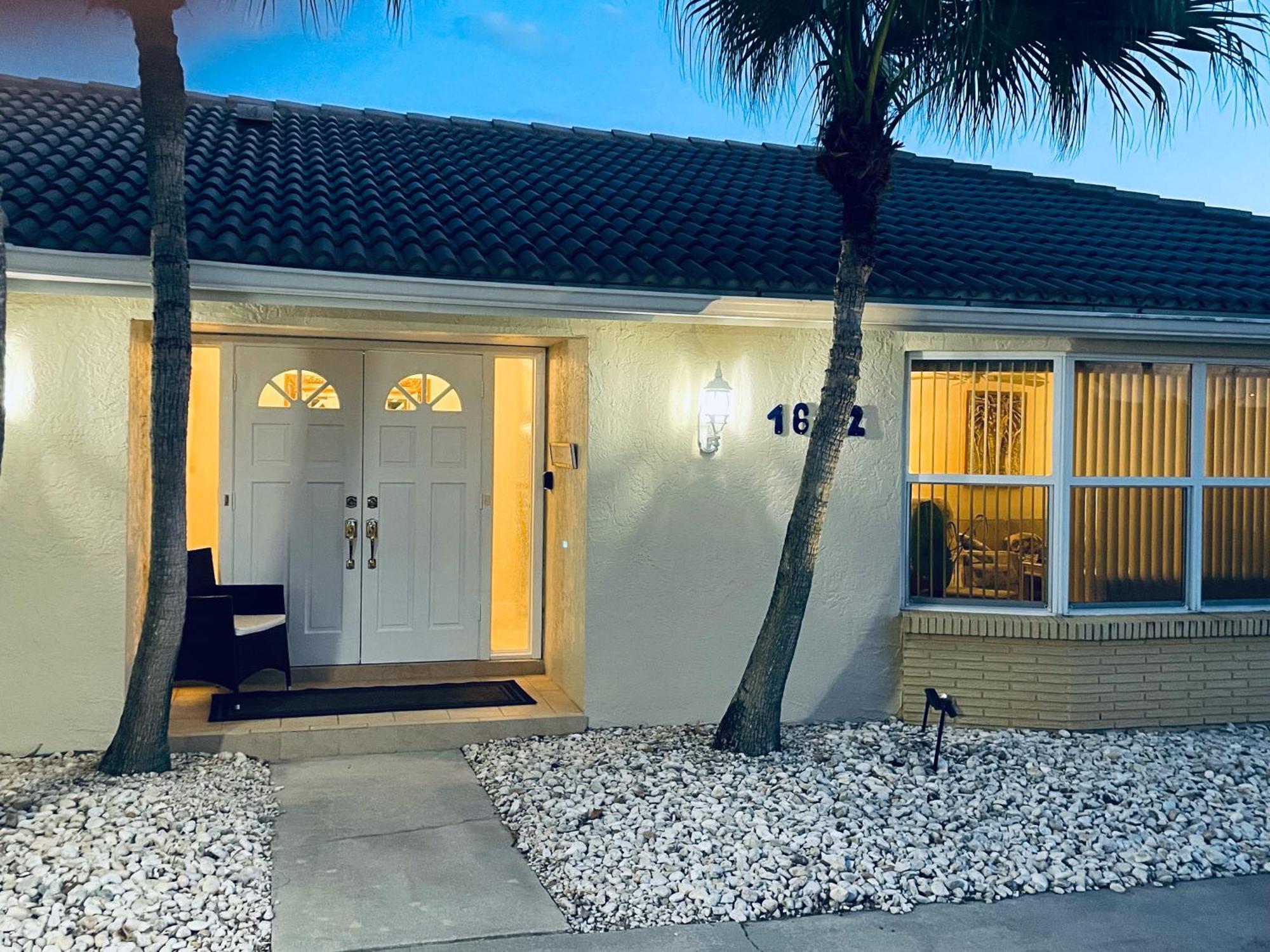 Villa Catalina Isles - Holidays In Paradise Cape Coral Bagian luar foto
